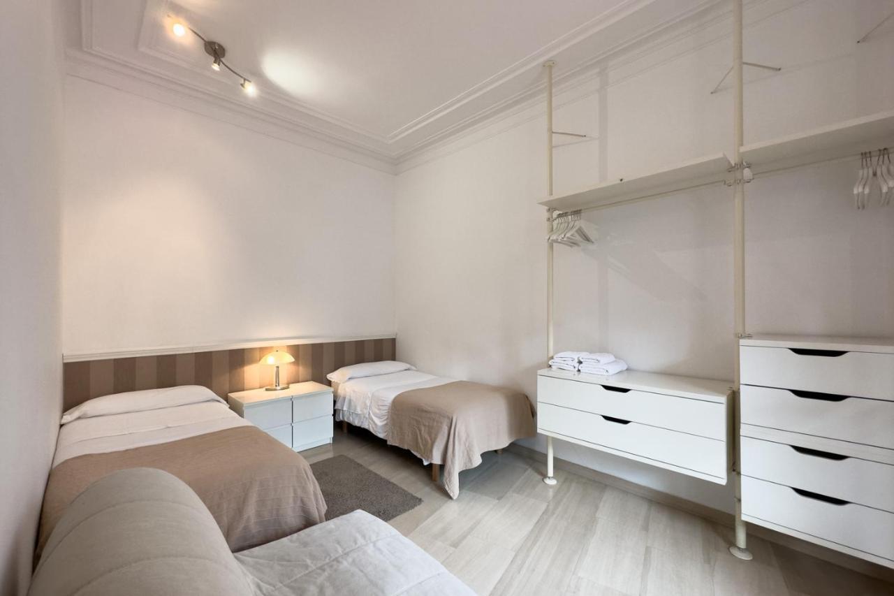 Aparteasy - Passeig De Gracia Leilighet Barcelona Eksteriør bilde